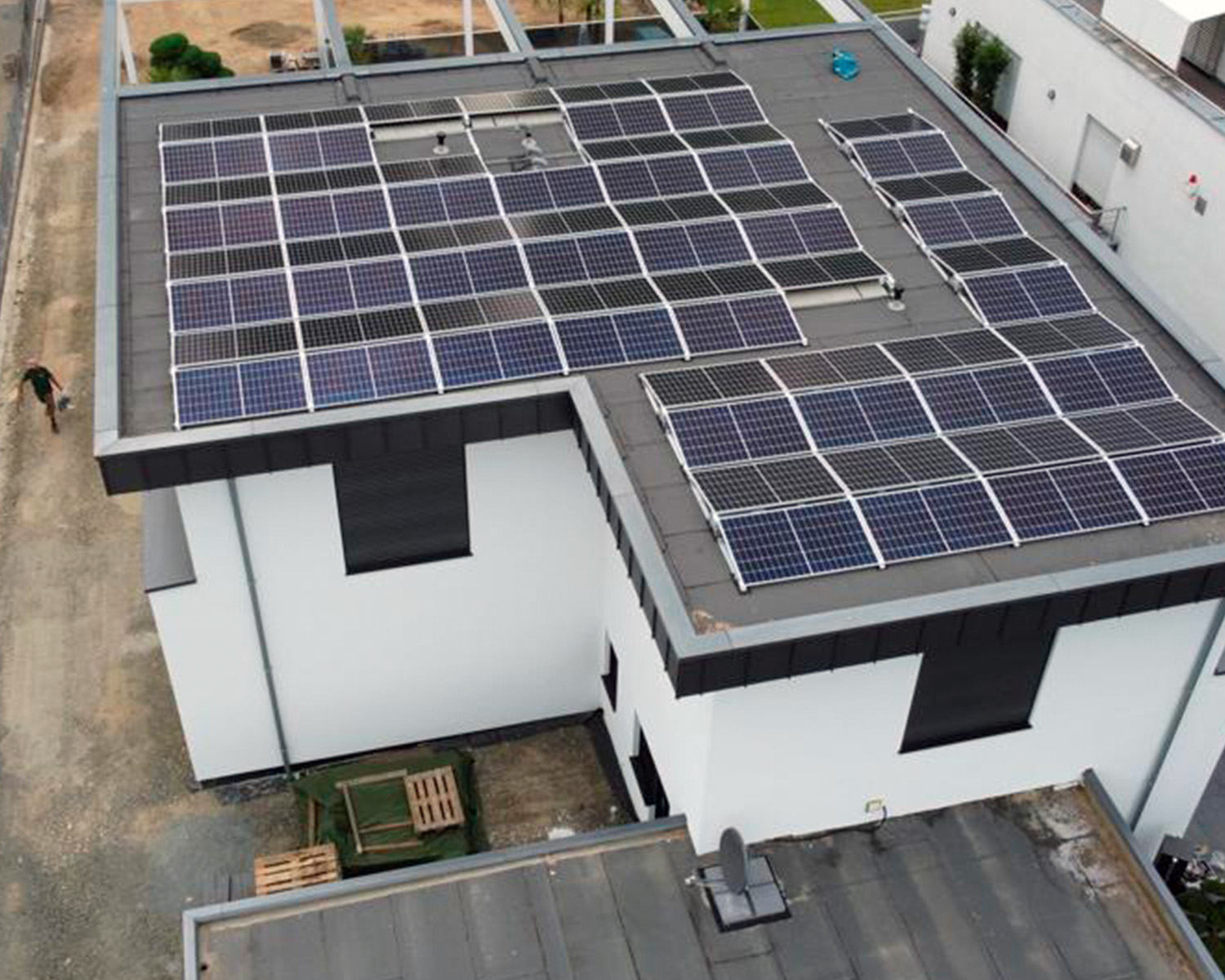 Flachdach Bonn PV Anlage